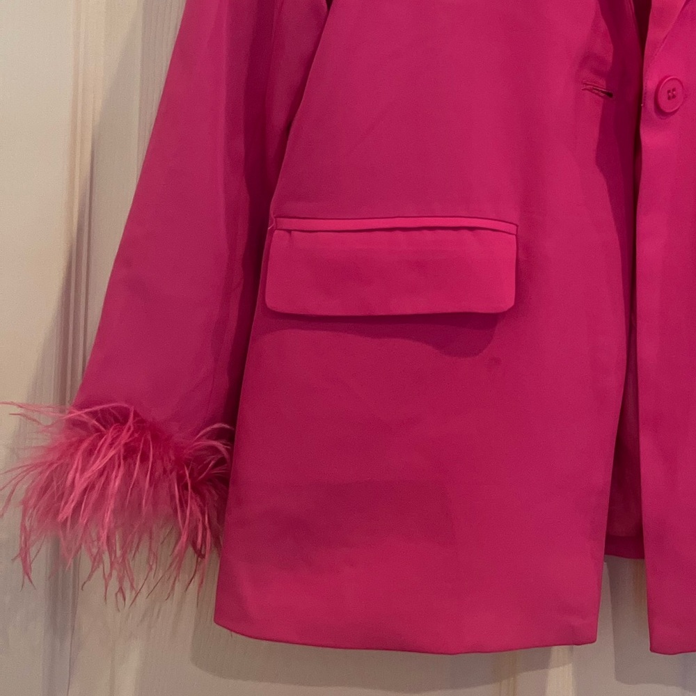 PINK LILY/feather accents on sleeves, vibrant pink blazer - Picture 3 of 9